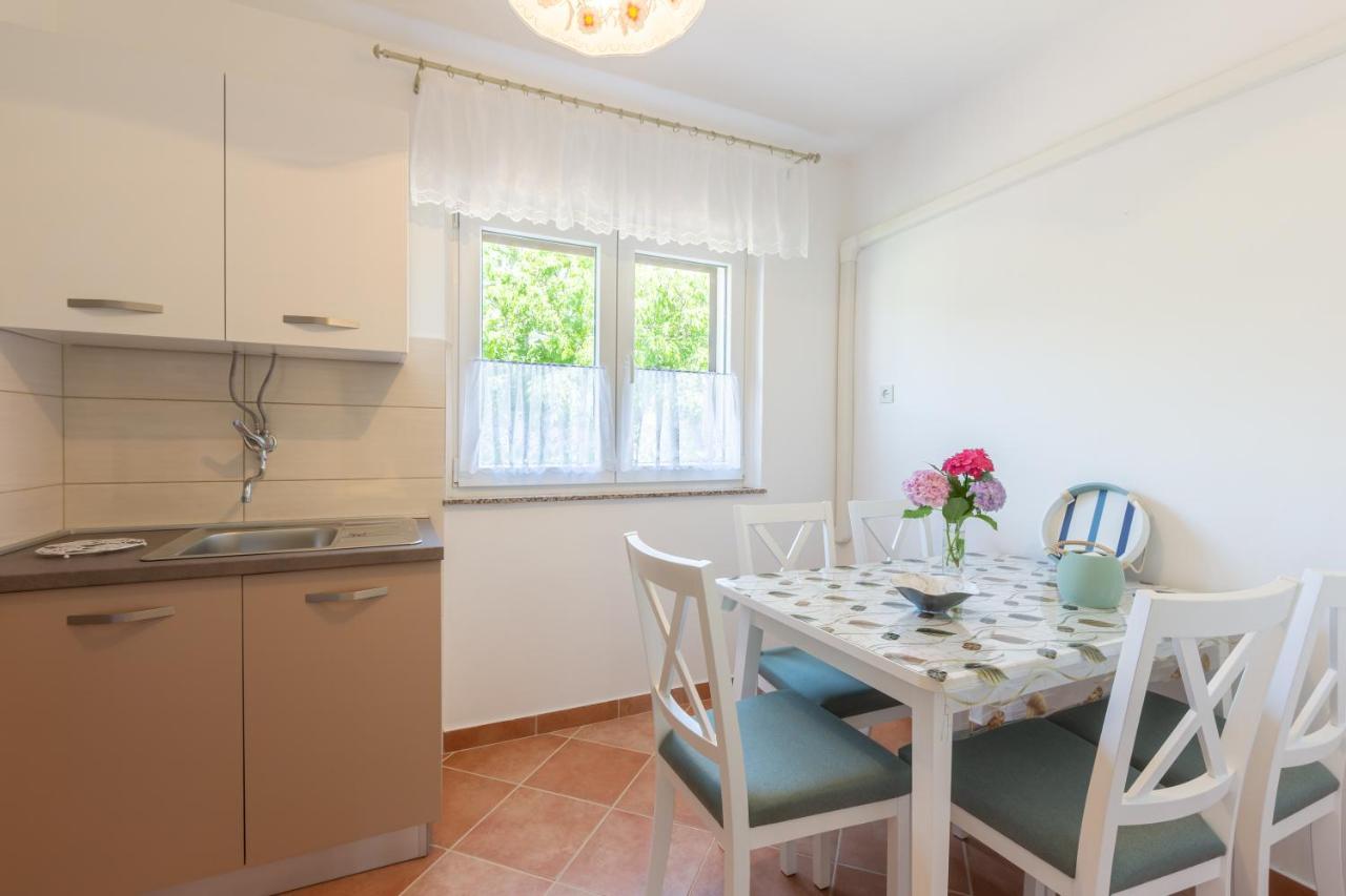 Apartment Beti With Balcony Baska  Ngoại thất bức ảnh