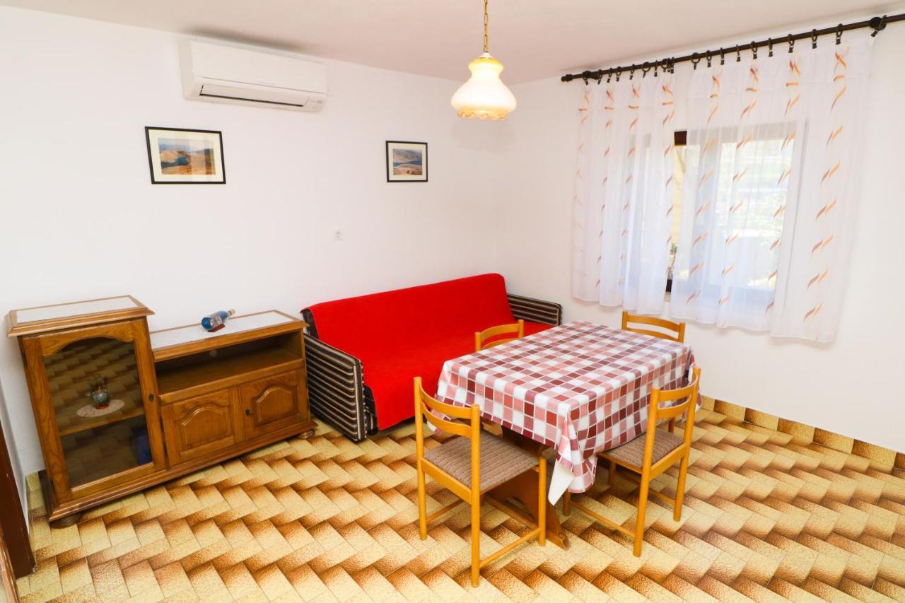 Apartment Beti With Balcony Baska  Ngoại thất bức ảnh