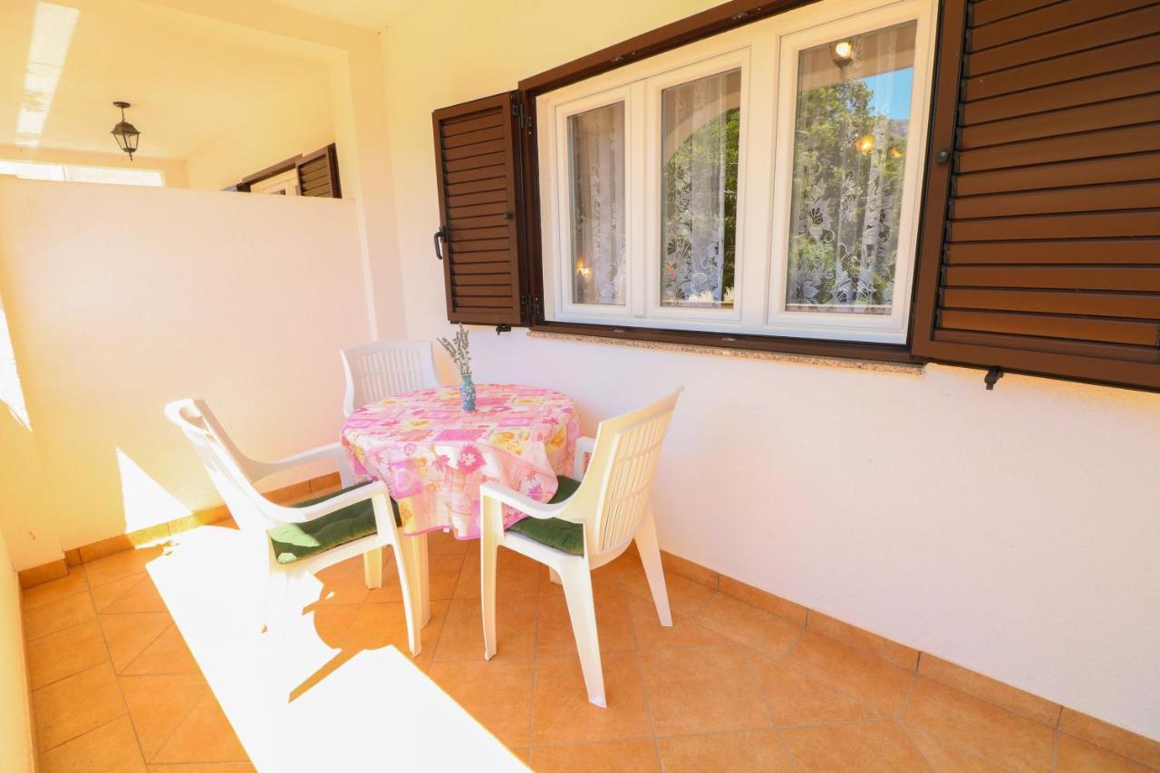 Apartment Beti With Balcony Baska  Ngoại thất bức ảnh