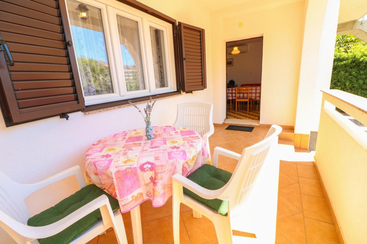 Apartment Beti With Balcony Baska  Ngoại thất bức ảnh