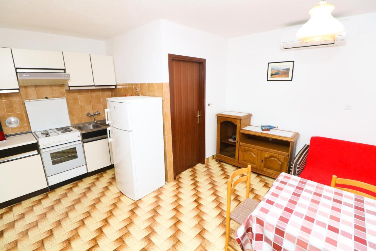 Apartment Beti With Balcony Baska  Ngoại thất bức ảnh